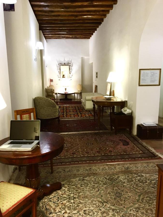Vicolo Del Lupo Guesthouse Róma Kültér fotó